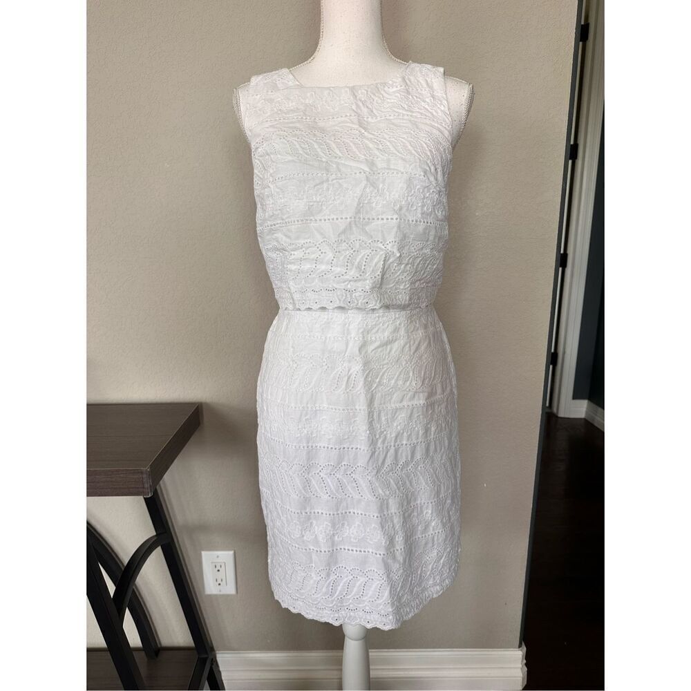 Ivanka Trump White Eyelit Flare Flutter Top Sleeveless Dress  size 6